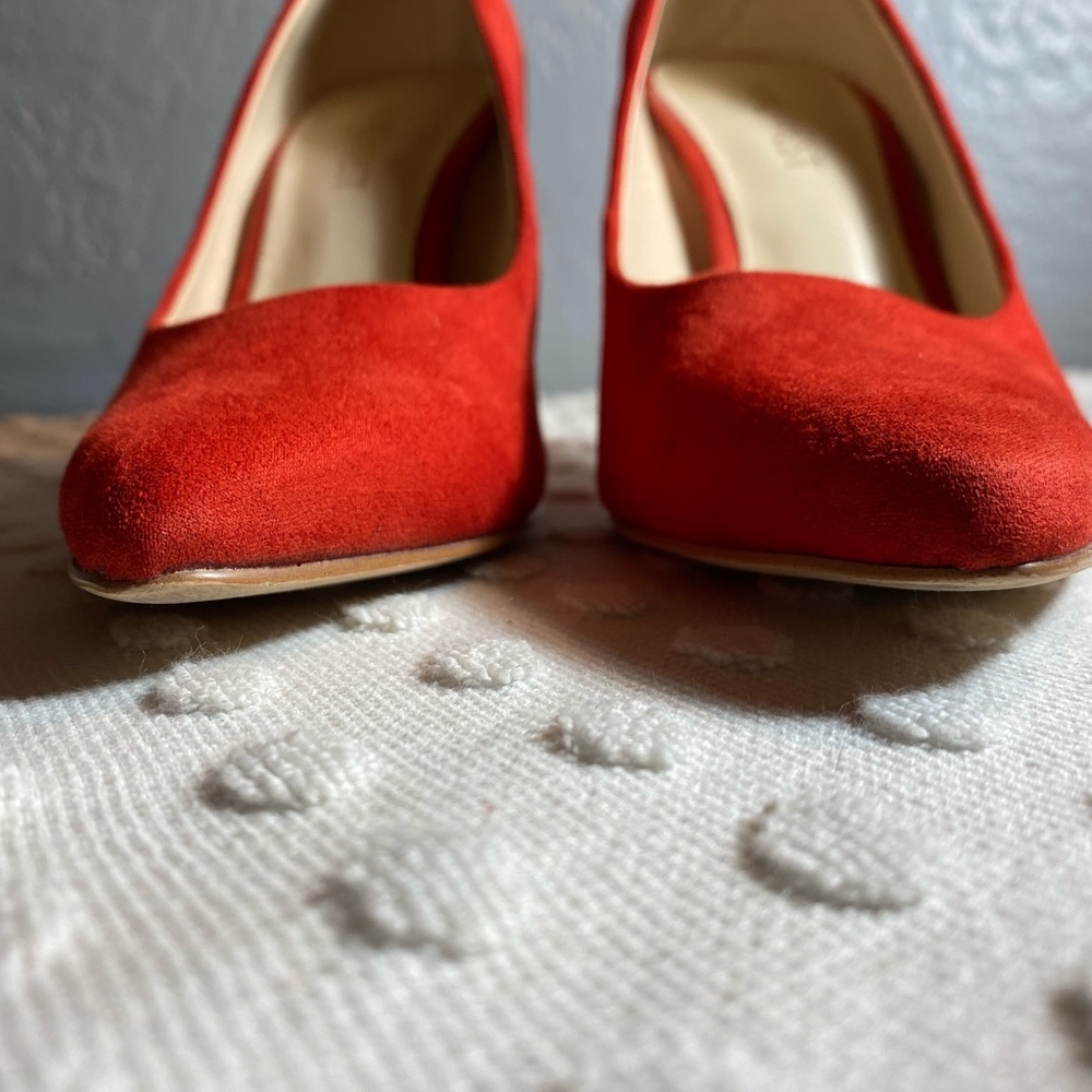 NINE WEST Red Suede Fifth 9x9 Womens Dress Pumps - Picture 3 of 16